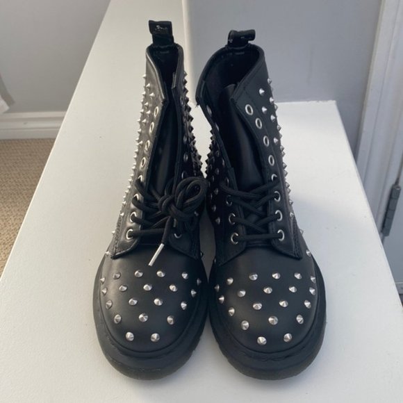 Dr Martens Black 1460 Studs Wanama Leather Lace Up Boots Size 5 - Picture 2 of 13
